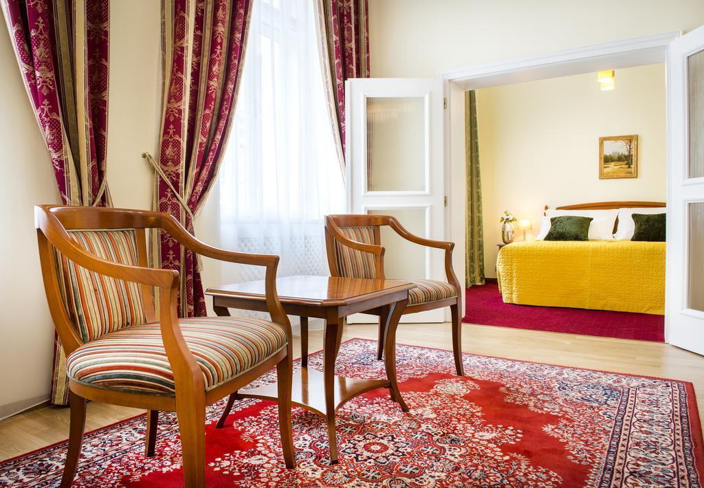 Boutique Seven Days 4* Прага